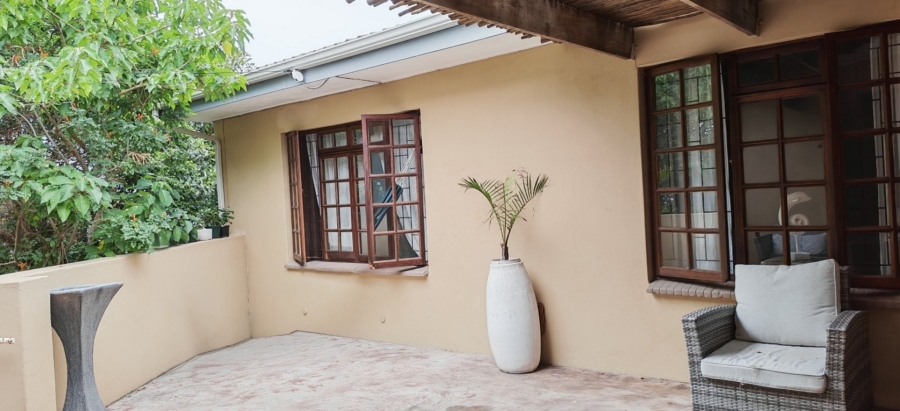 7 Bedroom Property for Sale in Dana Bay Western Cape